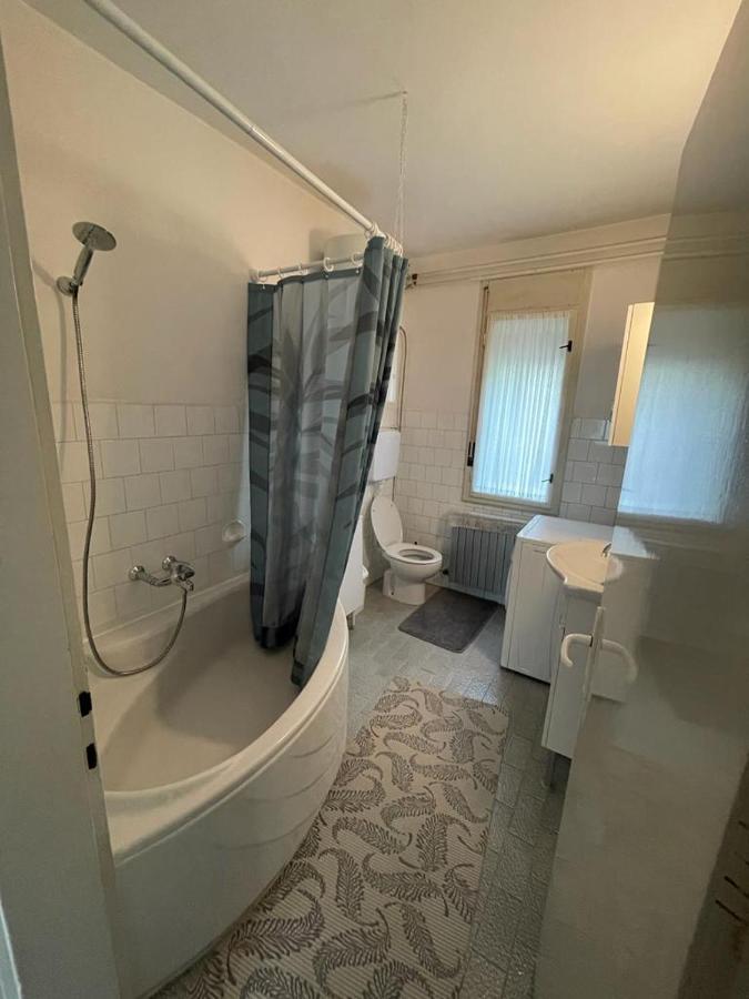 Apartman Pcelica Apartman Póla Kültér fotó