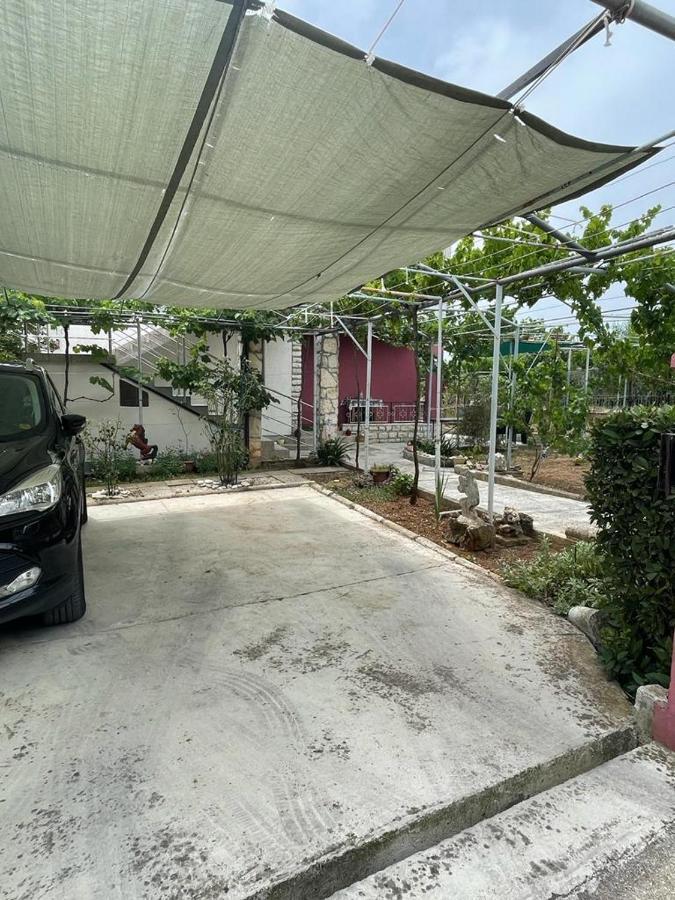 Apartman Pcelica Apartman Póla Kültér fotó